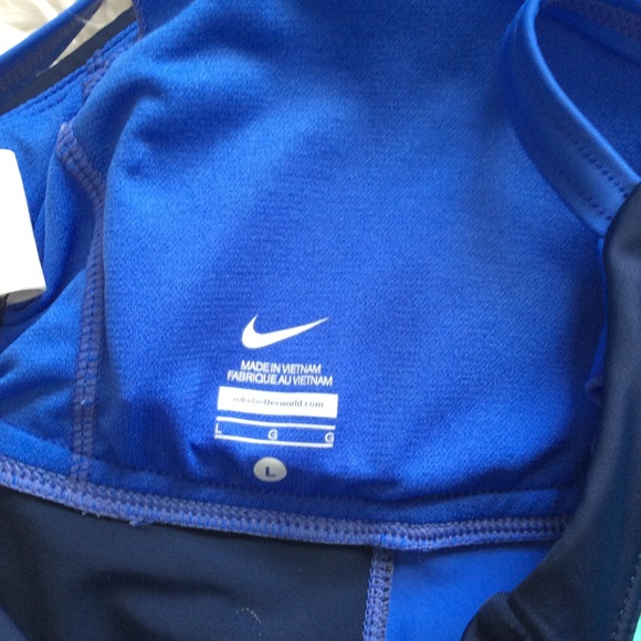 Nike Surge Colorblock Tankini Top - Picture 6 of 6